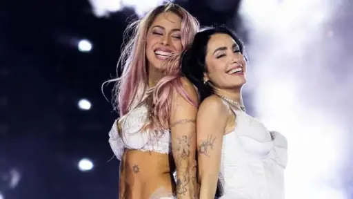Tini y Lali ,Instagram