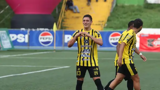 Héctor Morales, jugador sensación de Aurora durante el Apertura 2026 - Alex Meoño