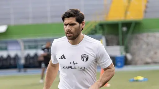 José Pinto volvió a los entrenos de Comunicaciones tras varios meses de ausencia - Comunicaciones FC