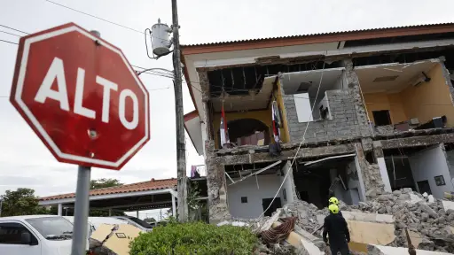 Panamá sufrió modificaciones este viernes luego de un terremoto cuya magnitud fue actualizada a 7,7 por el Servicio Geológico de Estados Unidos - EFE