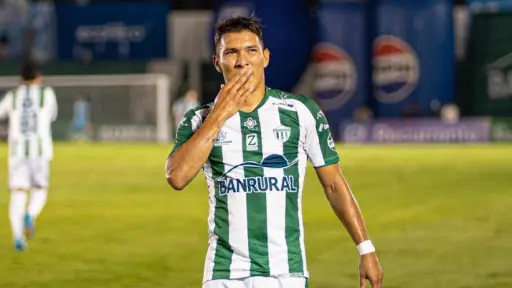 Kevin López, jugador de Antigua 