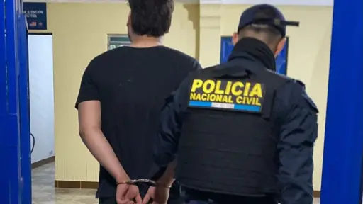 El detenido fue capturado cuando intentaba escapar, indicaron en el comunicado oficial. ,PNC de Guatemala.