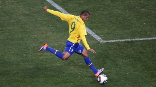 Luis Fabiano durante el Mundial 2010 con Brasil - FIFA
