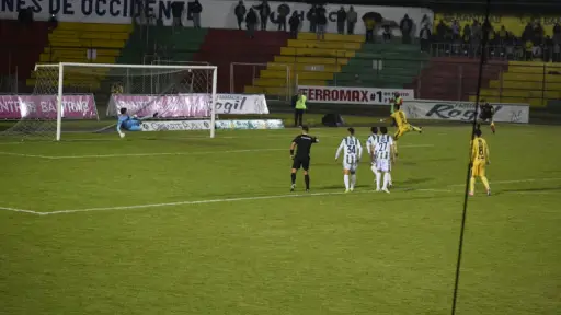 Gol de David Chuc en el último suspiro en el Marquesa de la Ensenada 