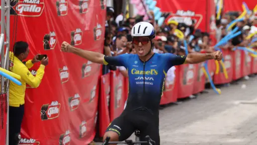 José Muñiz, del Canel´s Java de México, ganó la novena etapa de la Vuelta a Guatemala 