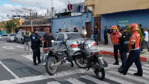 Área donde ocurrió el ataque contra el automovilista en La Reformita, zona 12. ,Bomberos Municipales
