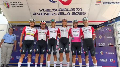 Sexteta del Best PC Ecuador que participó en la Vuelta a Venezuela 2026 